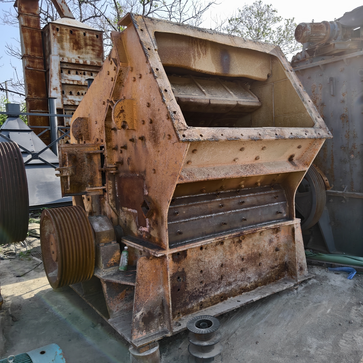 上海建设路桥1315反击破